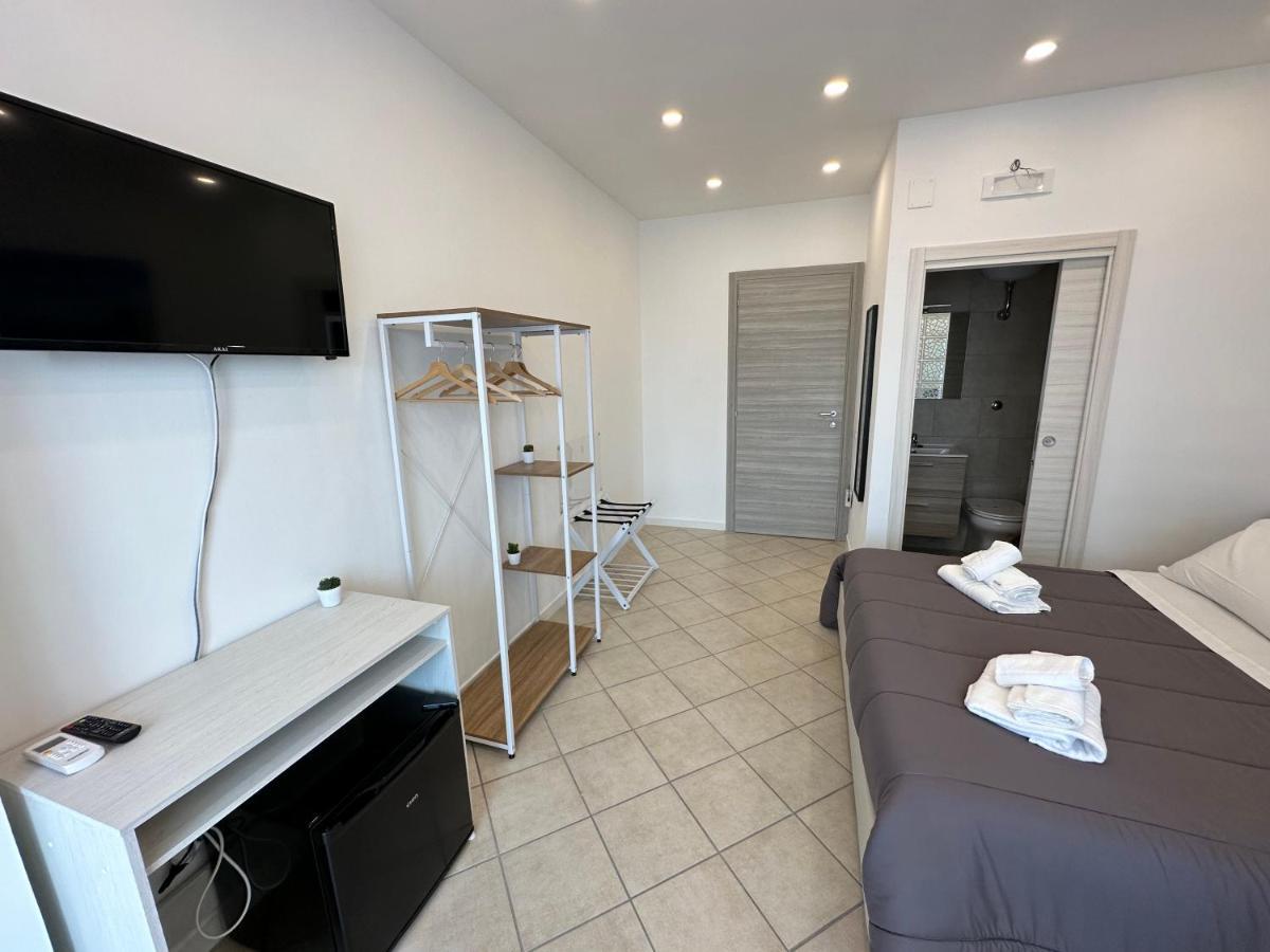 נאפולי B&B Off Rooms And Relax מראה חיצוני תמונה