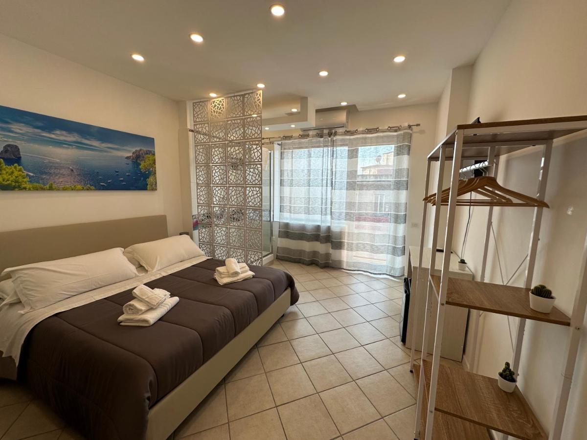 נאפולי B&B Off Rooms And Relax מראה חיצוני תמונה