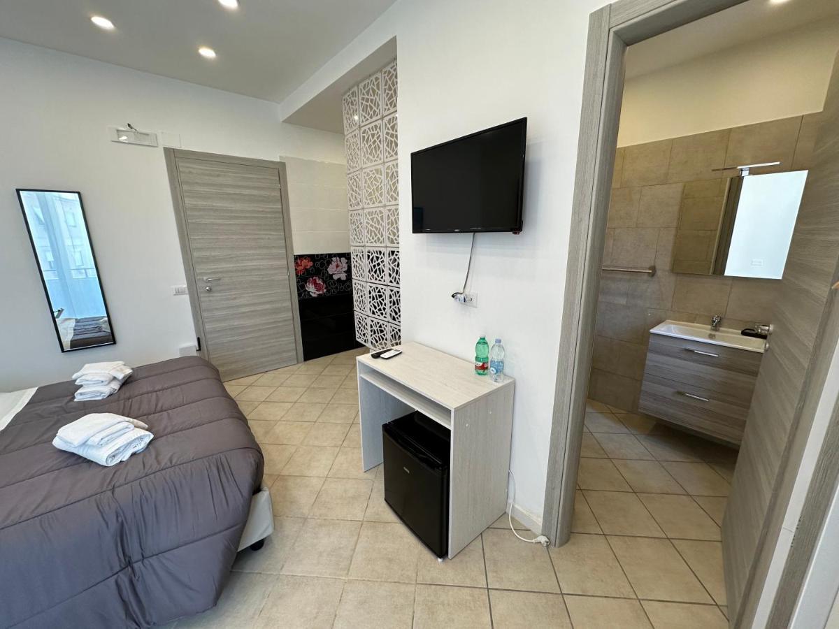 נאפולי B&B Off Rooms And Relax מראה חיצוני תמונה